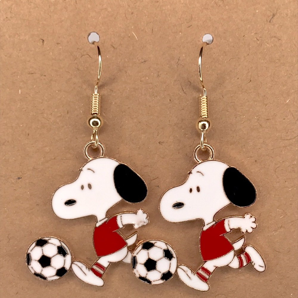 Snoopy Peanuts Soccer Earrings Fashion Jewelry - Picture 3 of 3